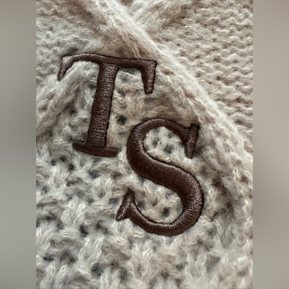 Tay Tay Merch TTPD Taylor Swift cardigan with patches and embroidery Xs/small - Picture 6 of 7